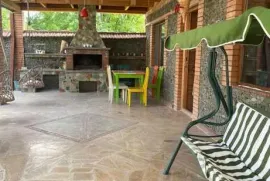 იყიდება სახლი, 8 ოთახიანი, მცხეთა, მუხრანი