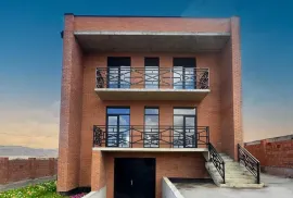 Продается Дом, 10 Kомнатная, Мцхетский район, Saguramo