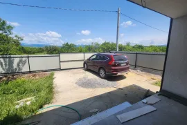 იყიდება სახლი, 4 ოთახიანი, დუშეთი, ბაზალეთი 