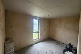 იყიდება სახლი, 4 ოთახიანი, დუშეთი, ბაზალეთი 