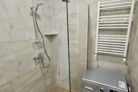 Аренда, 2 Kомнатная, Новостройка, Тбилиси, saburtalo