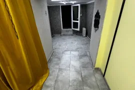 იყიდება, უნივერსალური კომერციული  ფართი, ვარკეთილი