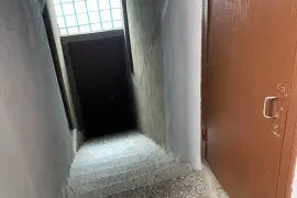 იყიდება ბინა, 9 ოთახიანი, ძველი აშენებული, თბილისი, საბურთალო