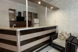 Аренда, 2 Kомнатная, Старое здание, Батуми, Химшиашвили Район