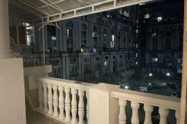 Аренда, 2 Kомнатная, Старое здание, Батуми, Химшиашвили Район