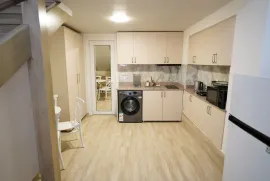 Аренда, 2 Kомнатная, Старое здание, Кутаиси, Поселок Агмашенебели