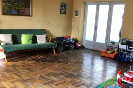 იყიდება ბინა, 3 ოთახიანი, ძველი აშენებული, თბილისი, საბურთალო