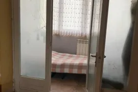 იყიდება ბინა, 3 ოთახიანი, ძველი აშენებული, თბილისი, საბურთალო