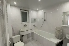 Аренда, 3 Kомнатная, Старое здание, Тбилиси, Чугурети