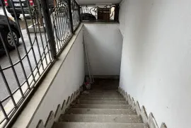 Продается , Универсальное коммерческое помещение, Дидубе