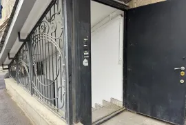 Продается , Универсальное коммерческое помещение, Дидубе