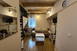 ქირავდება ბინა, 2 ოთახიანი, ძველი აშენებული, თბილისი, ჩუღურეთი