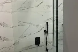 ქირავდება ბინა, 2 ოთახიანი, ახალი აშენებული, თბილისი, ვერა