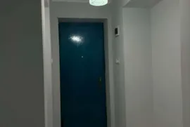 ქირავდება ბინა, 2 ოთახიანი, ძველი აშენებული, ქუთაისი, აღმაშენებლის დასახლება