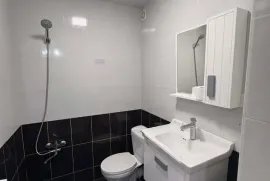 ქირავდება ბინა, 2 ოთახიანი, ძველი აშენებული, ქუთაისი, აღმაშენებლის დასახლება