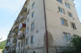 იყიდება ბინა, 3 ოთახიანი, ძველი აშენებული, ბოლნისი, ბოლნისი