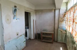 იყიდება ბინა, 3 ოთახიანი, ძველი აშენებული, ბოლნისი, ბოლნისი