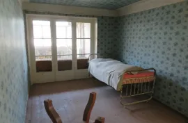 იყიდება ბინა, 3 ოთახიანი, ძველი აშენებული, ბოლნისი, ბოლნისი