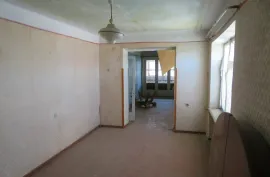 იყიდება ბინა, 3 ოთახიანი, ძველი აშენებული, ბოლნისი, ბოლნისი