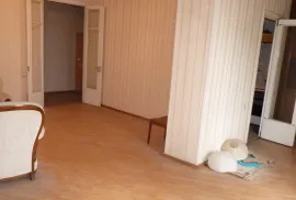 Apartment for sale, 4 Room, Old building, Tbilisi, saburtalo