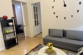 ქირავდება ბინა, 3 ოთახიანი, ძველი აშენებული, თბილისი, ჩუღურეთი