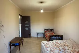 Аренда, 1 Kомнатная, Старое здание, Тбилиси, Исани