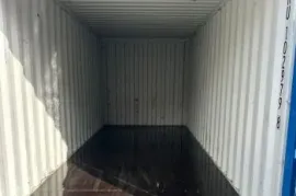 იყიდება 6 მეტრიანი რკინის კონტეინერი / კონტეინერები