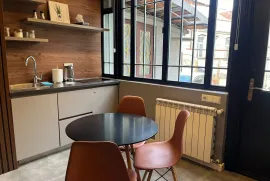 Аренда, 1 Kомнатная, Старое здание, Тбилиси, Сололаки