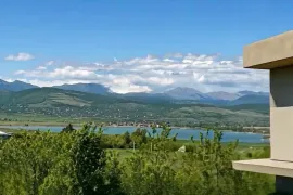 იყიდება სახლი, 6 ოთახიანი, დუშეთი, ბაზალეთი 