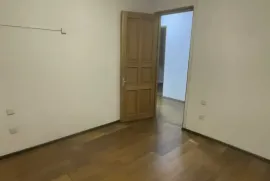 იყიდება, საოფისე ფართი, საბურთალო