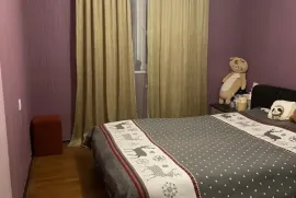 იყიდება ბინა, 3 ოთახიანი, ძველი აშენებული, თბილისი, ვაჟა ფშაველას კვარტლები