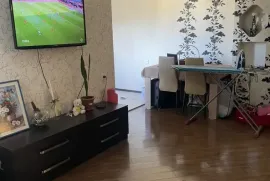 იყიდება ბინა, 3 ოთახიანი, ძველი აშენებული, თბილისი, ვაჟა ფშაველას კვარტლები