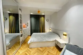 Продается квартира, 5 Kомнатная, Новостройка, Батуми