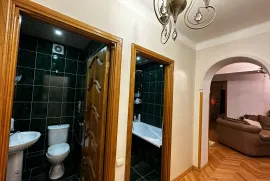 Продается квартира, 5 Kомнатная, Новостройка, Батуми