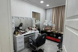 Продается квартира, 2 Kомнатная, Новостройка, Батуми