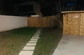 ქირავდება სახლი, 7 ოთახიანი, თბილისი, დიღომი 1-9