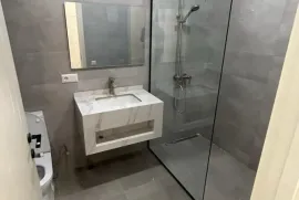 ქირავდება სახლი, 7 ოთახიანი, თბილისი, დიღომი 1-9