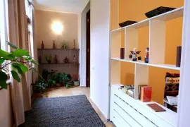 იყიდება სახლი, 8 ოთახიანი, თბილისი, ვაკე