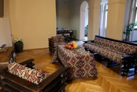 House For Sale, 8 Room, Tbilisi, vake