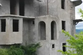 Продается Дом, 10 Kомнатная, Каспи, Gamdlistskaro