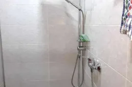 Аренда, 2 Kомнатная, Старое здание, Тбилиси, Чугурети