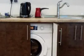 Аренда, 2 Kомнатная, Старое здание, Тбилиси, Чугурети