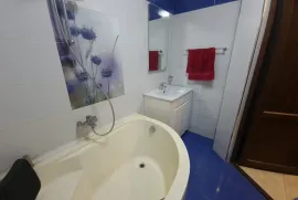 იყიდება ბინა, 3 ოთახიანი, ახალი აშენებული, ბათუმი