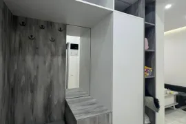 იყიდება ბინა, 2 ოთახიანი, ძველი აშენებული, თბილისი, საბურთალო