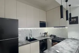 იყიდება ბინა, 2 ოთახიანი, ძველი აშენებული, თბილისი, საბურთალო