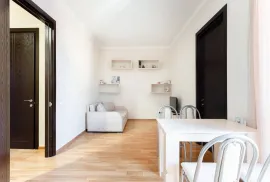 ქირავდება ბინა, 2 ოთახიანი, ახალი აშენებული, თბილისი, ვერა