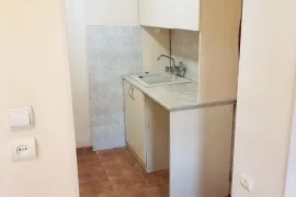 იყიდება ბინა, 3 ოთახიანი, ძველი აშენებული, თბილისი, საბურთალო