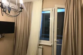 იყიდება ბინა, 2 ოთახიანი, ძველი აშენებული, თბილისი, საბურთალო