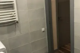 იყიდება ბინა, 2 ოთახიანი, ძველი აშენებული, თბილისი, საბურთალო