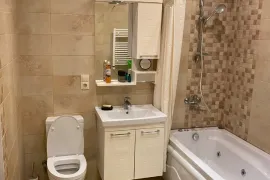 Аренда Дома, 5 Kомнатная,  Окрестности Тбилиси, Цхнети